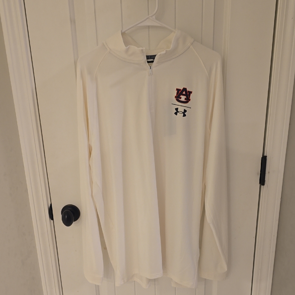 Under Armour Cream Quarter-Zip Pullover with Logo NWT